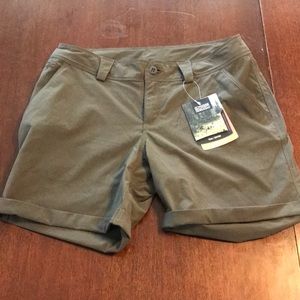 OR women’s equinox metro short, size 2